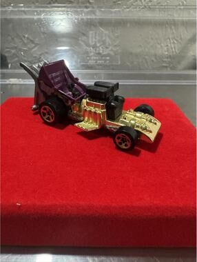 Hot Wheels Vintage Purple and Gold Dragster Toy Car